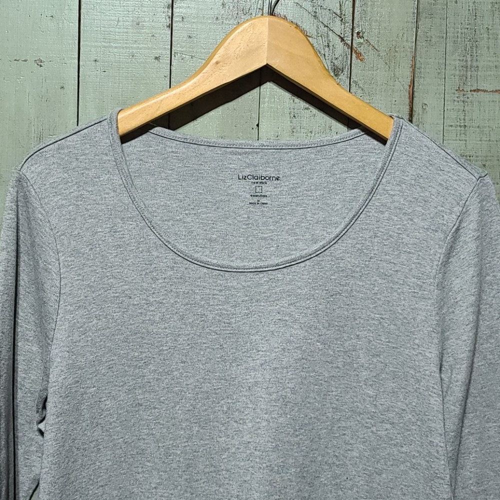 Liz Claiborne long sleeve tee - Picture 6 of 6